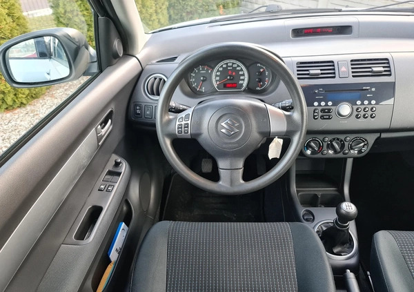 Suzuki Swift cena 15500 przebieg: 198600, rok produkcji 2007 z Szczecin małe 211